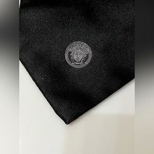 Giani Versace Black Tie